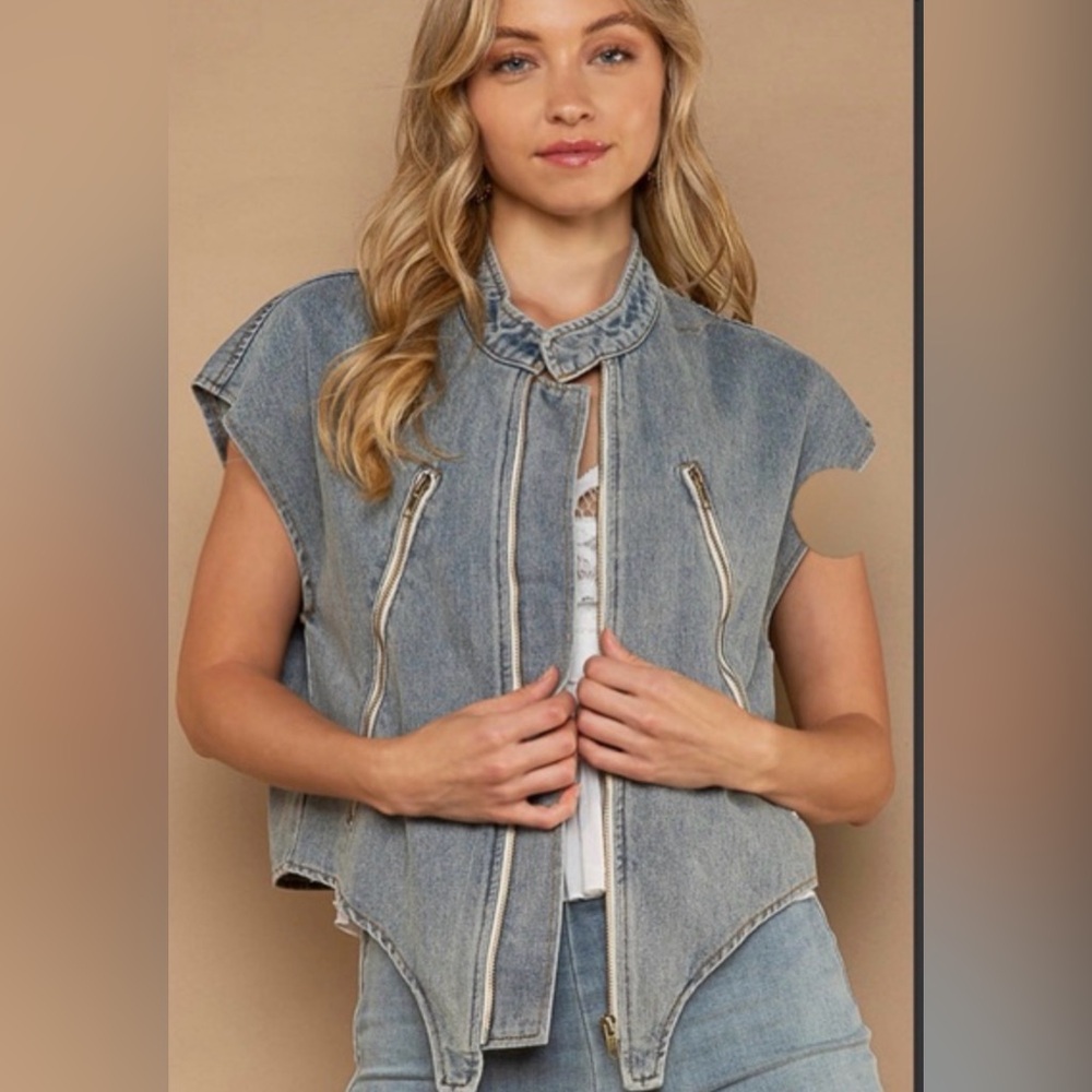 Sleeveless Denim Vest by POL. 80s vibe!!